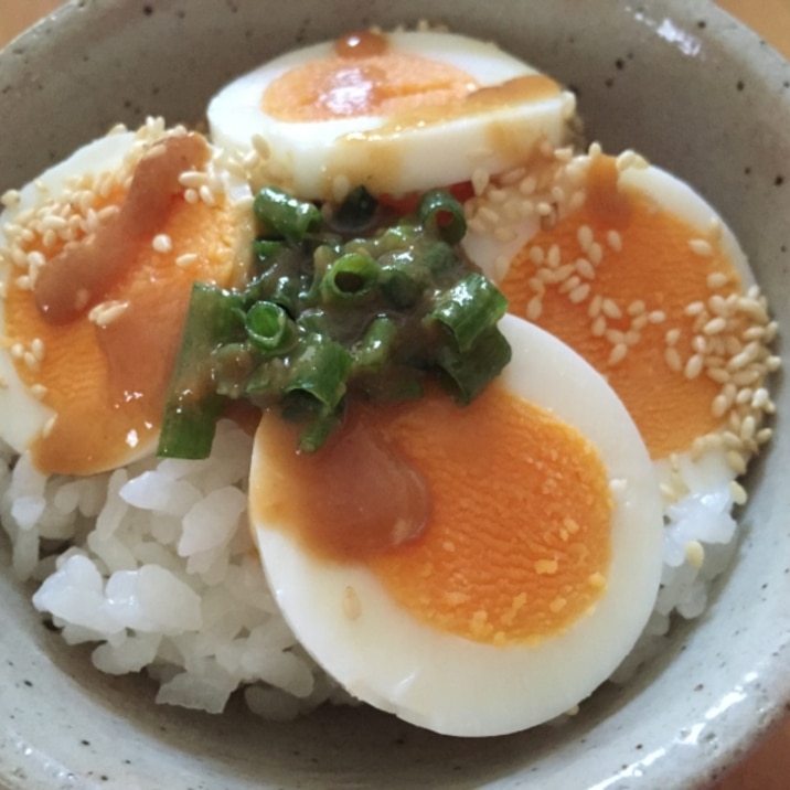 ゆで卵の味噌ソース丼 レシピ 作り方 By ボンド子 楽天レシピ ゆで卵の味噌ソース丼 レシピ 作り方 By ボンド子 楽天レシピ